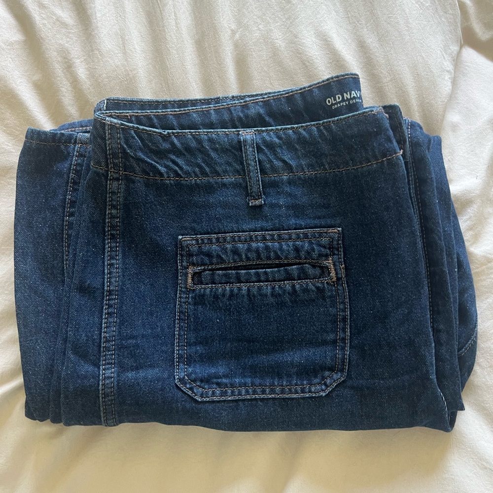 Old Navy High-Waisted Baggy Wide-Leg Trouser Jeans - Picture 3 of 4